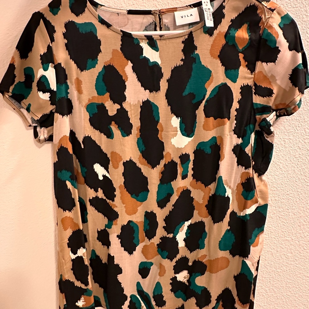 VILA Graphic Black and Green Short Sleeve Blouse